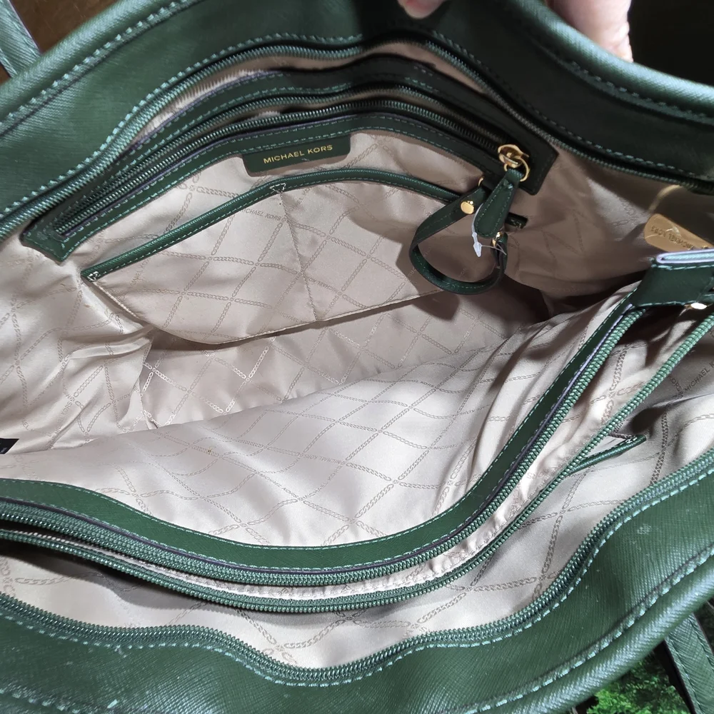 Michael Kors Green Tote Bag - Picture 8 of 13